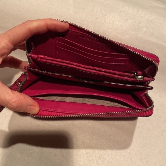 Michael Kors Jet Set Large Wristlet Clutch Wallet, Hot Pink - Picture 9 of 9